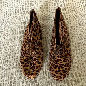 Animal Print Sz 8 1/2 Shoes with small heel